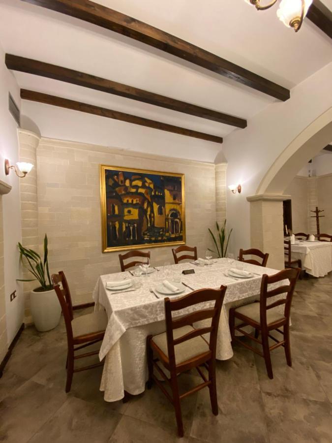 Boutique Hotel Muzaka بيرات المظهر الخارجي الصورة