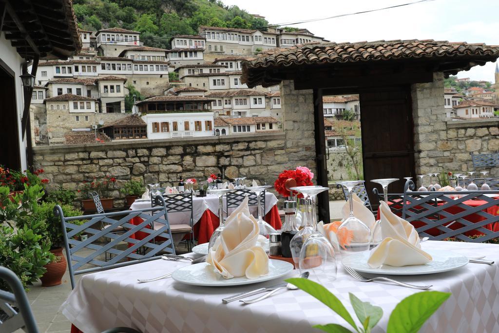 Boutique Hotel Muzaka بيرات المظهر الخارجي الصورة