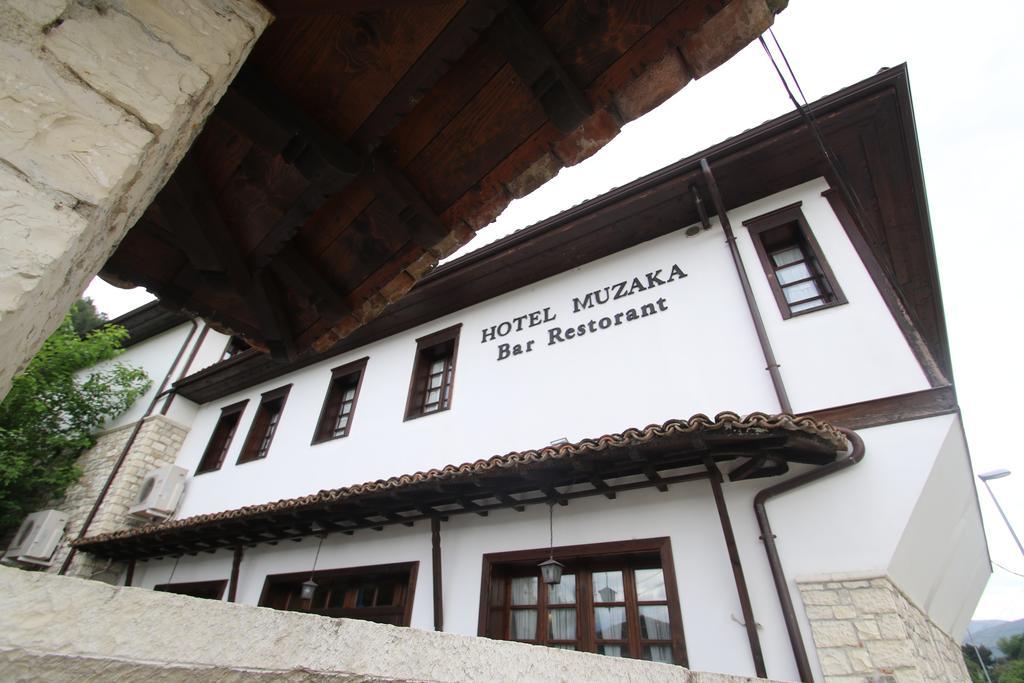 Boutique Hotel Muzaka بيرات المظهر الخارجي الصورة